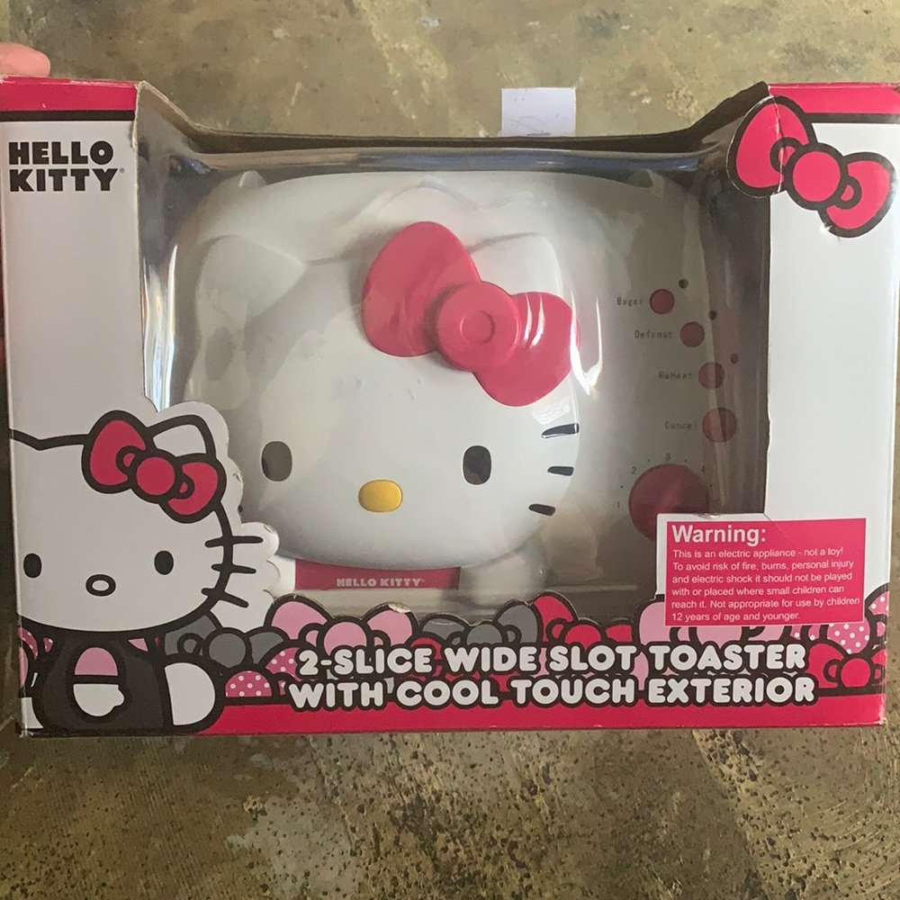 Hello kitty toaster